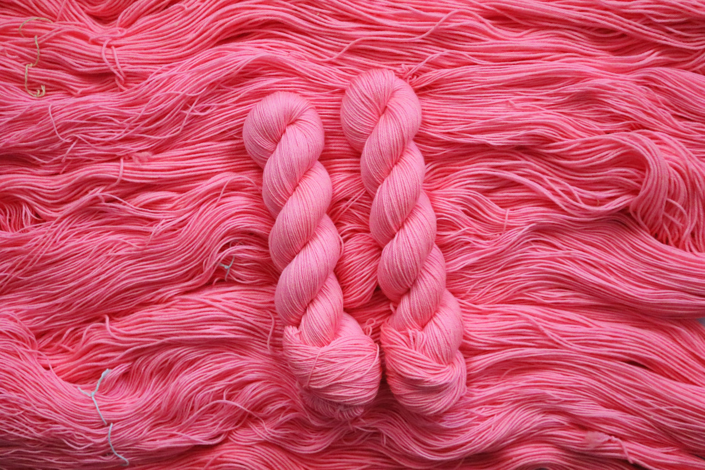 Neon Peach