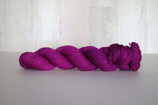 Mystic Magenta - Aspen Fingering