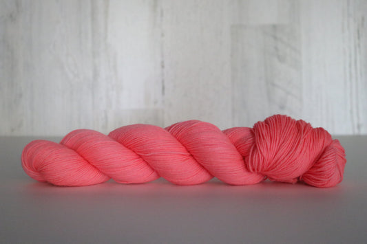 Neon Peach - Aspen Fingering