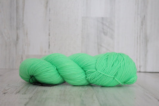 Brilliant Lime - Hawthorn Fingering